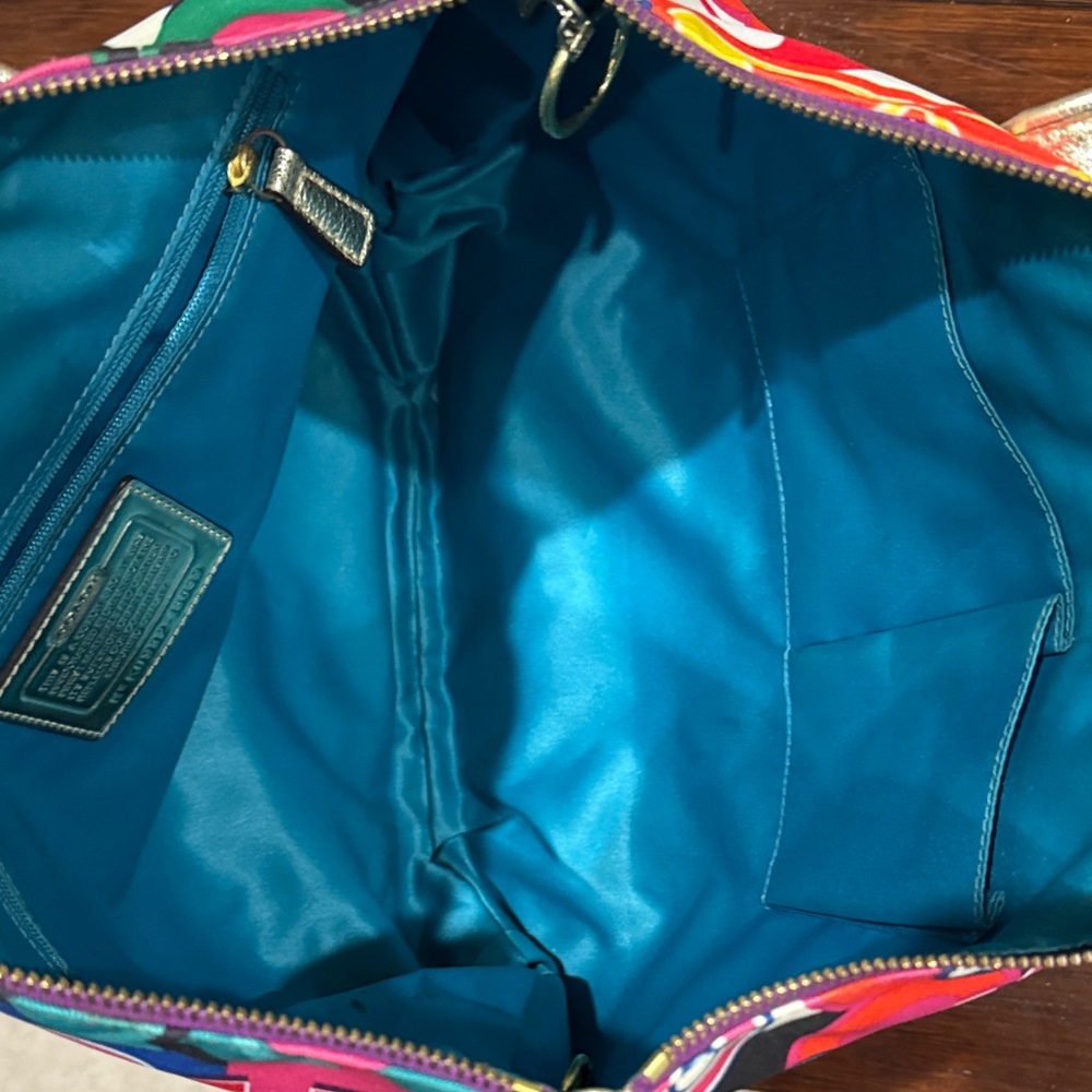 Coach Certified Authentic Multicolor Signature Tote with Gold Leather Straps - Picture 9 of 14